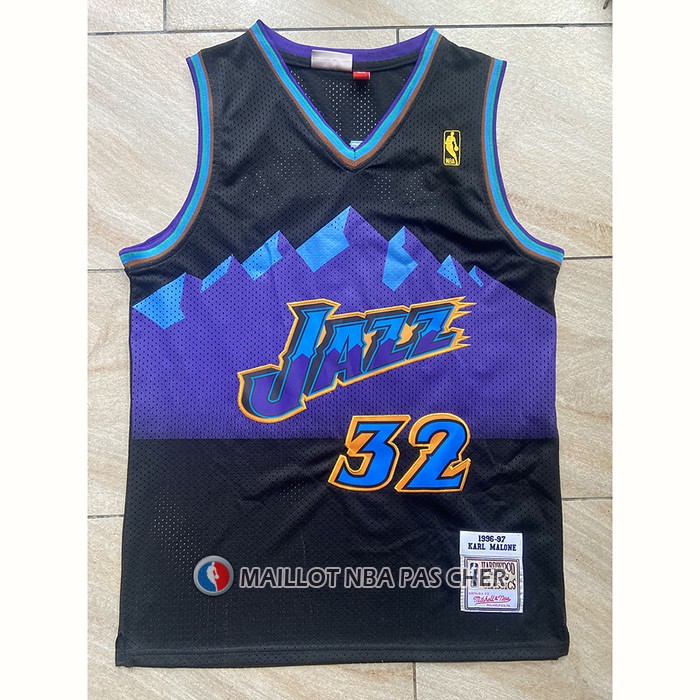 Maillot Utah Jazz Karl Malone NO 32 Mitchell & Ness 1996-97 Noir